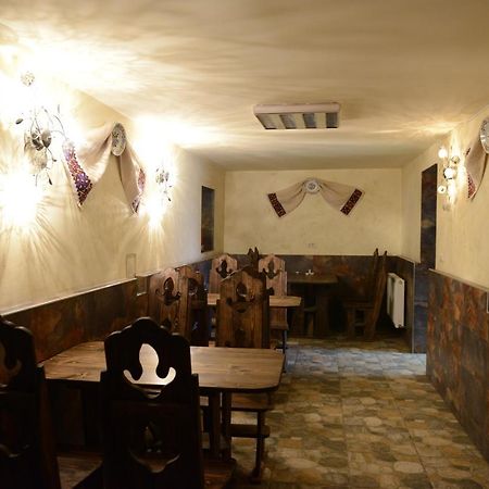 Vila Perla Sapanteana Săpînţa Exteriör bild